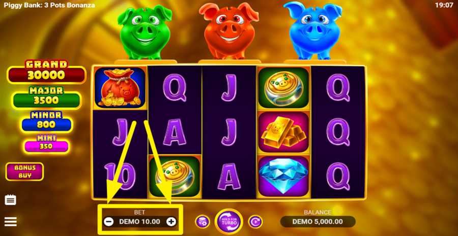 Piggy Bank 3 Pots Bonanza Adjust Bet