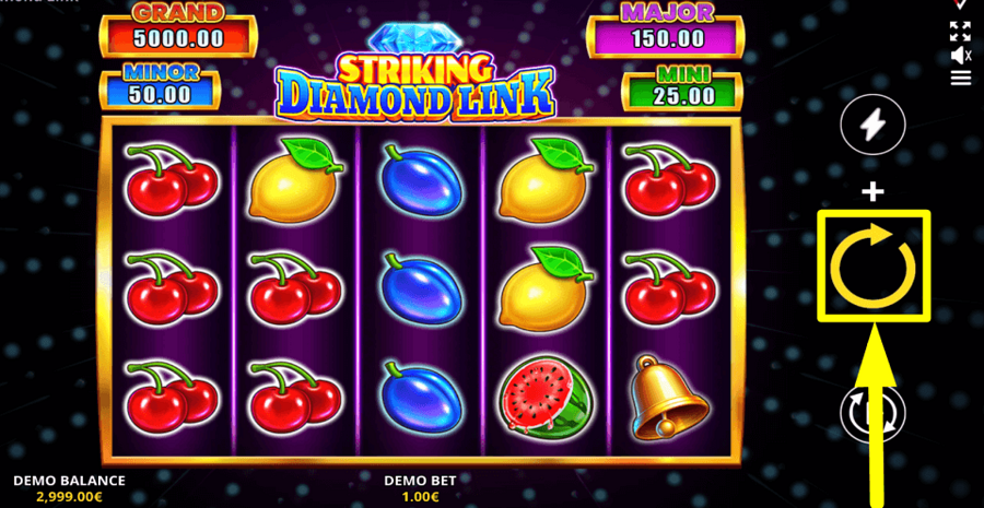 Striking Diamond Link Running Wins Spin Button